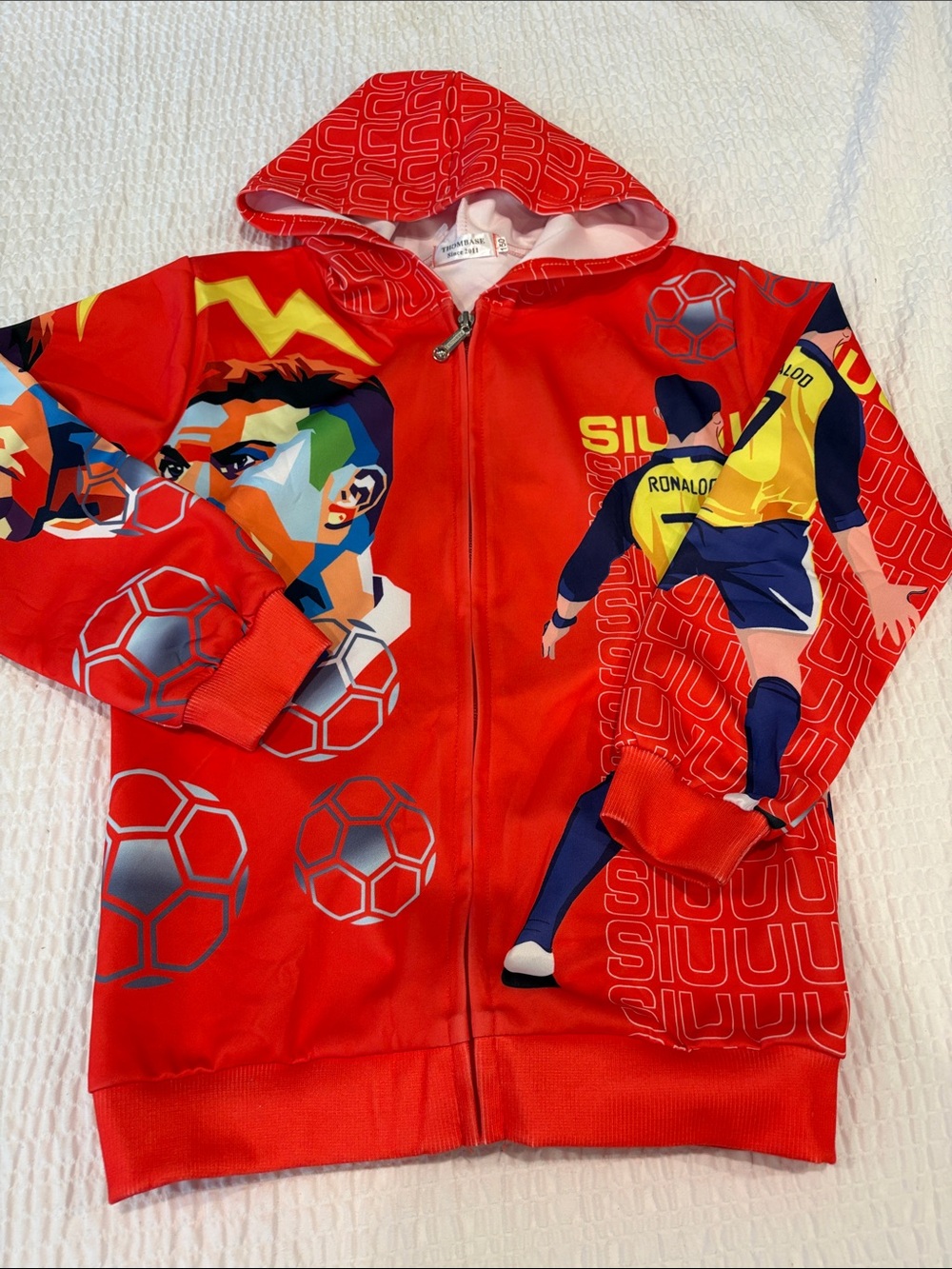 Christiano Ronaldo Kids Red Graphic Soccer Hoodie 
Size 150 (approximately 8-10)